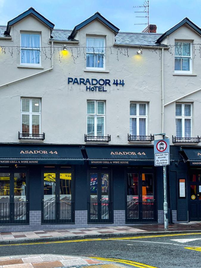 Parador 44 Hotel Cardiff Exterior photo